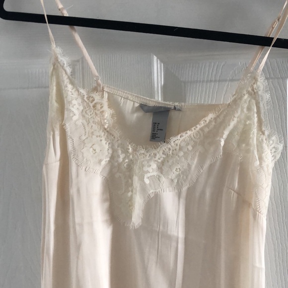 H&M Silk tank top - Picture 2 of 2